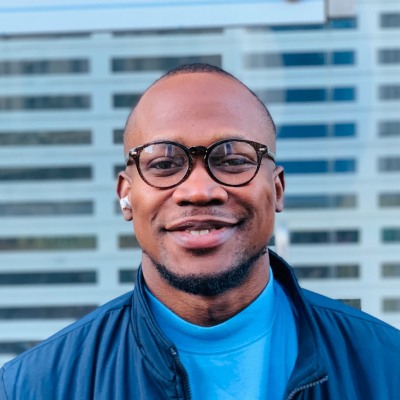 Shola Akinrolie